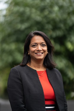 Portrait photo of Mrs Duzniak
